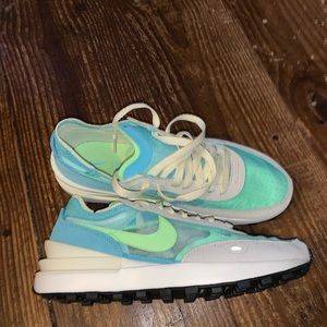 Women’s Nike Waffle One Casual size 8.5